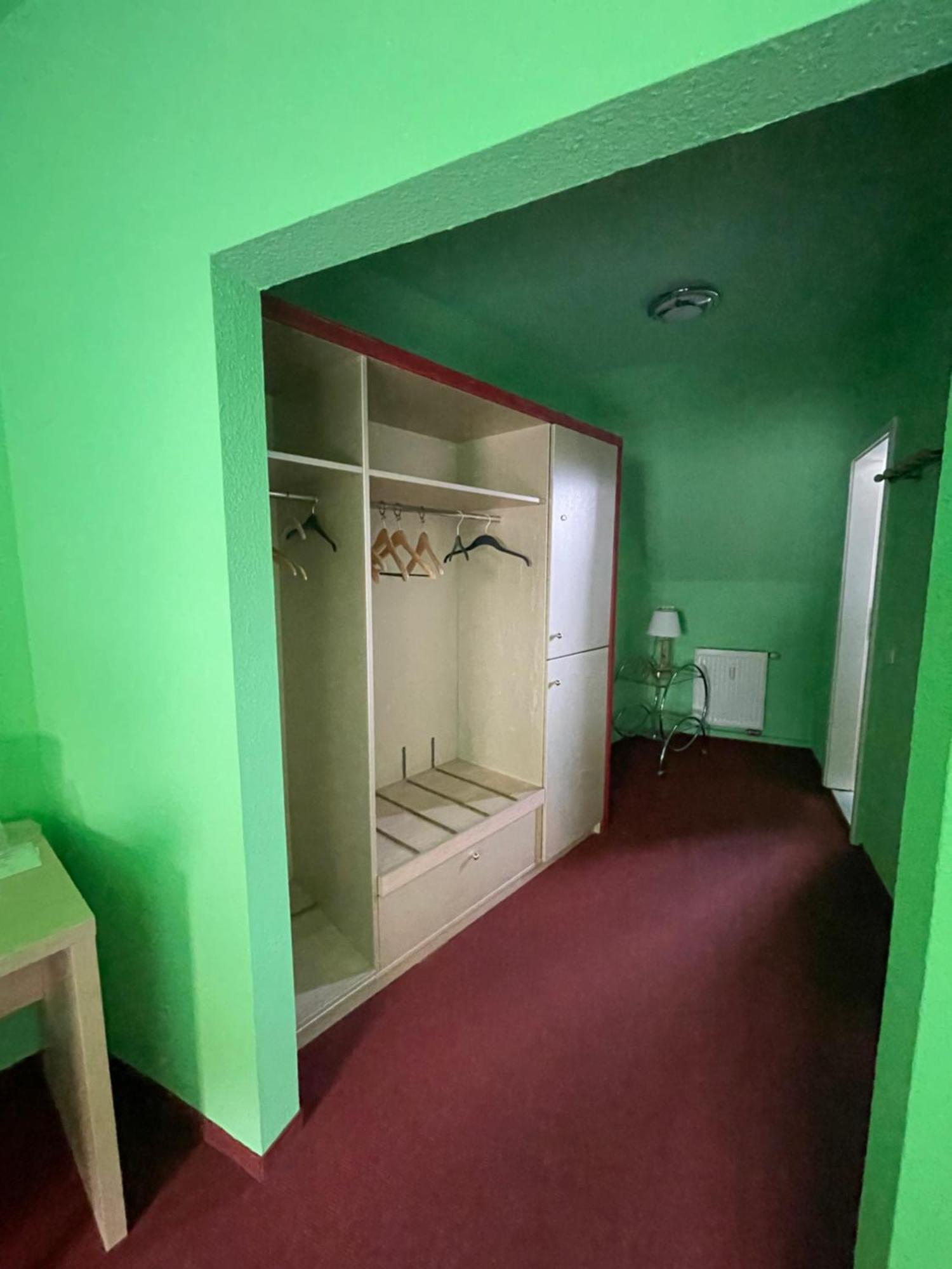 Neue Pfefferkiste Hostel *