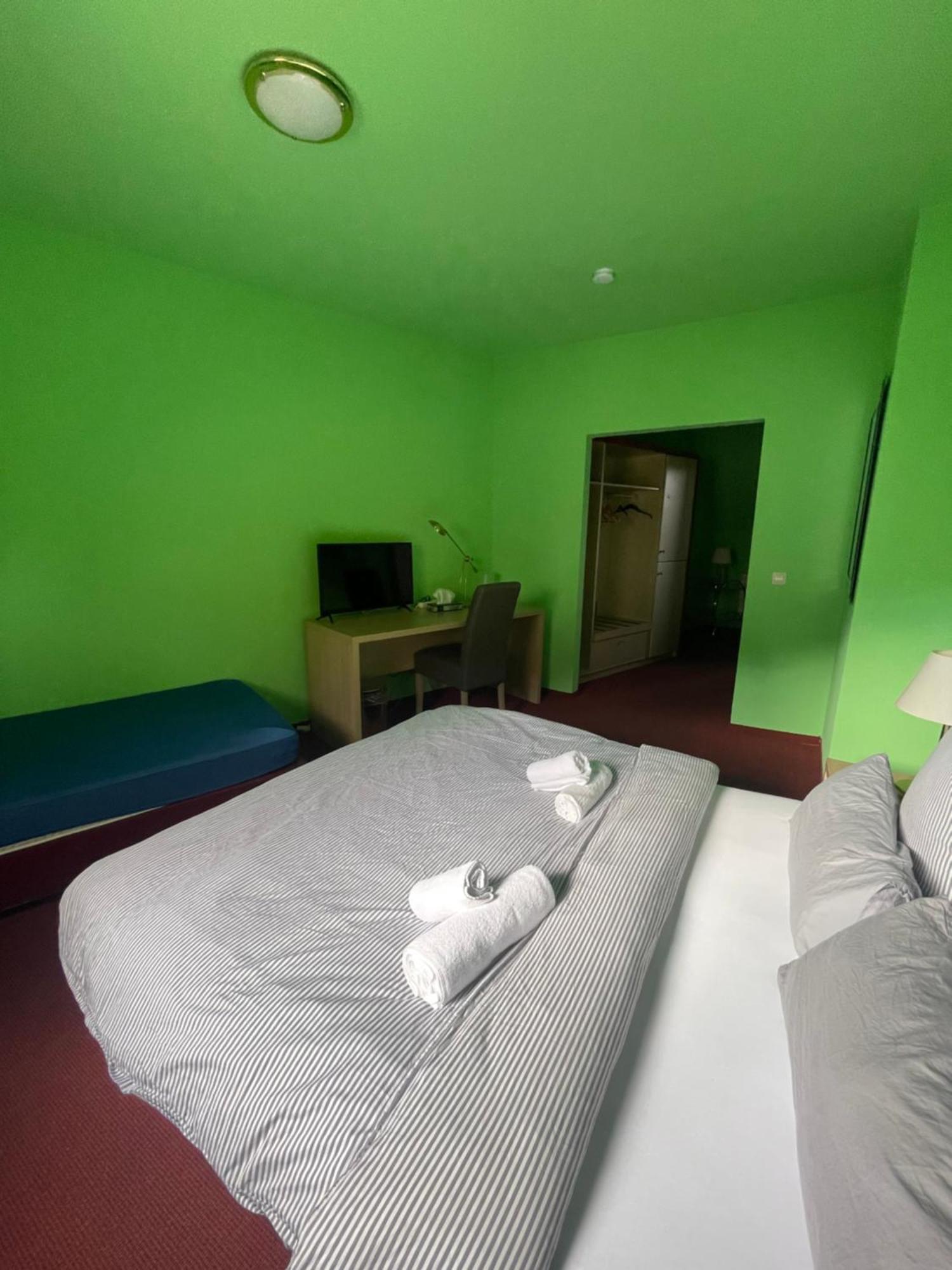 Hostel Neue Pfefferkiste *